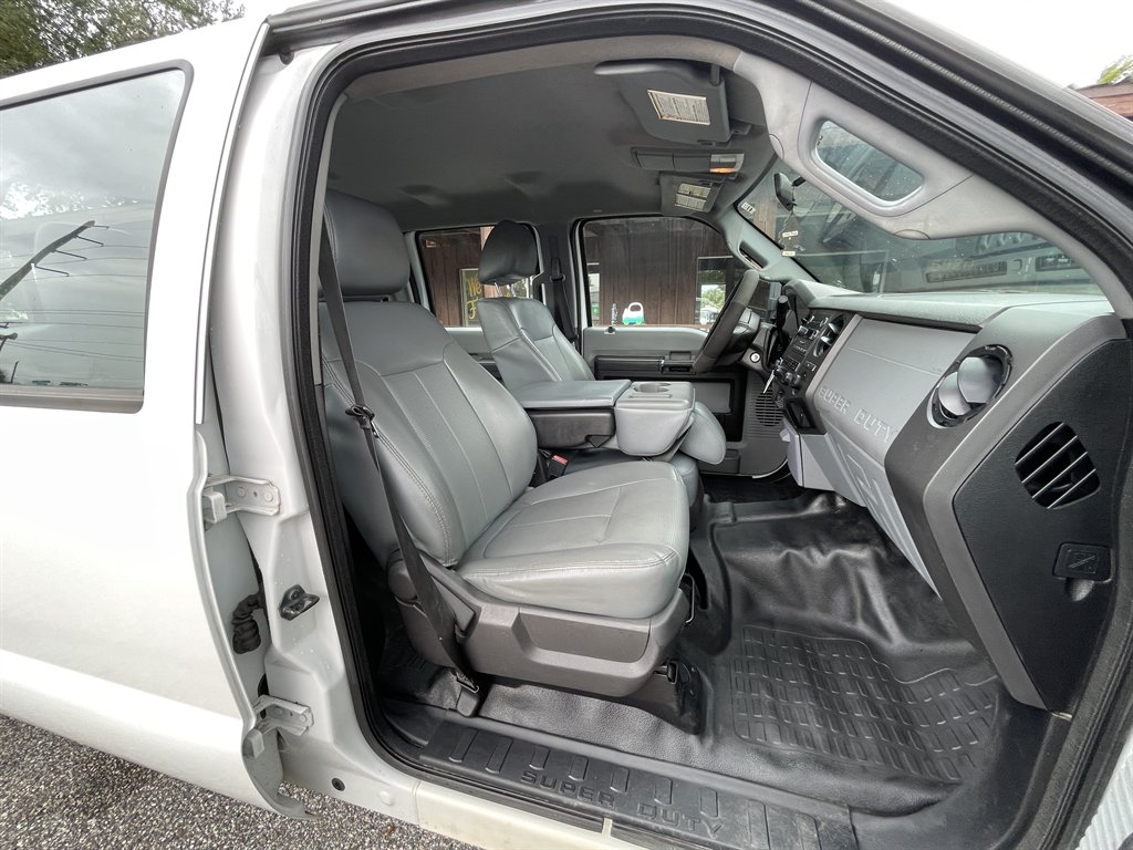 2015 Ford F-350 - $14,800
