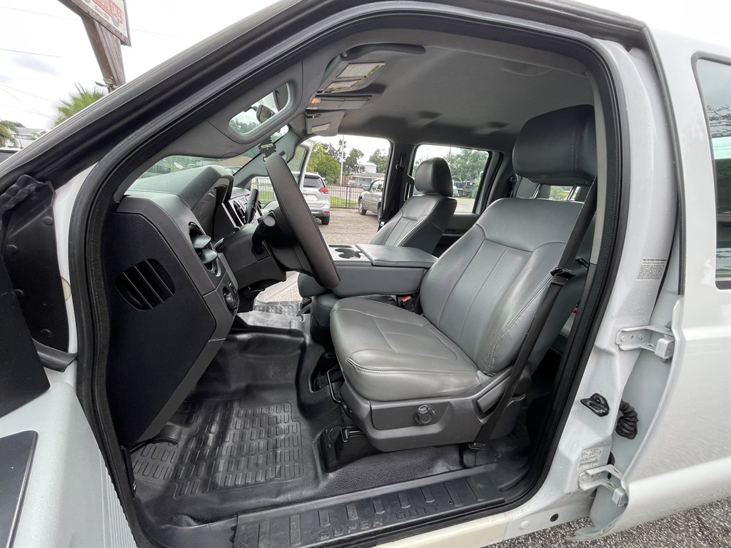 2015 Ford F-350 - $14,800