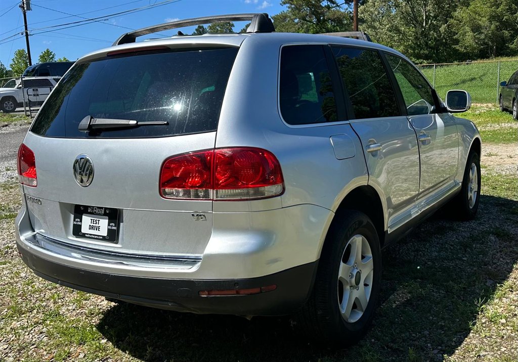 2006 Volkswagen Touareg V6 photo
