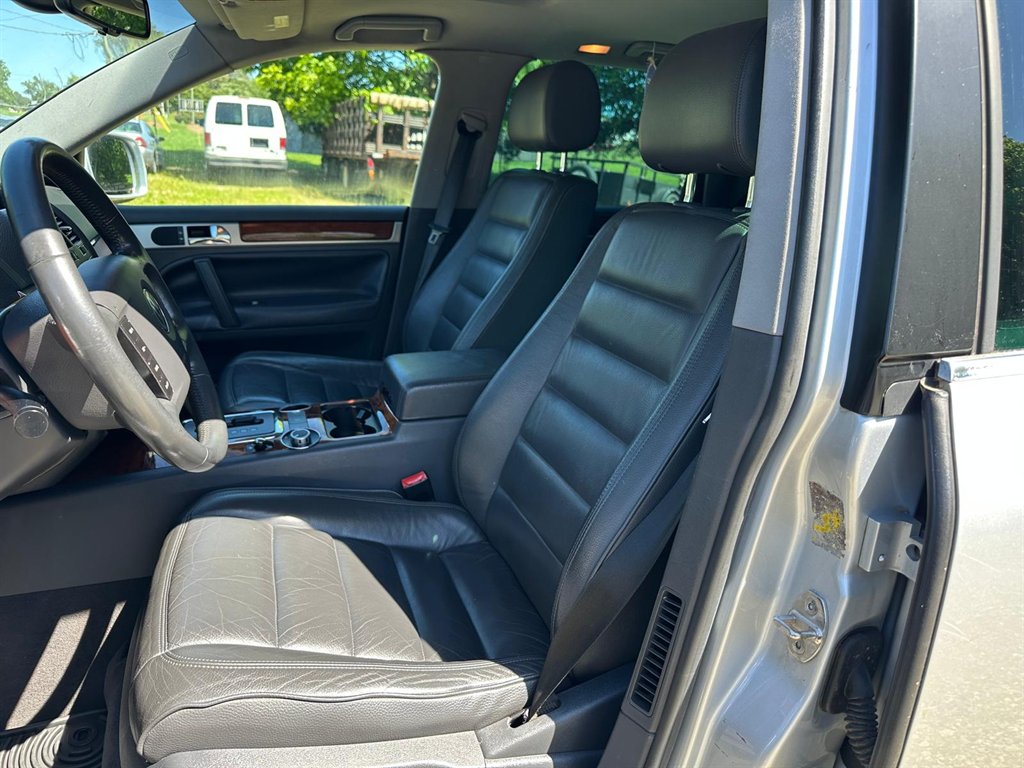 2006 Volkswagen Touareg V6 photo