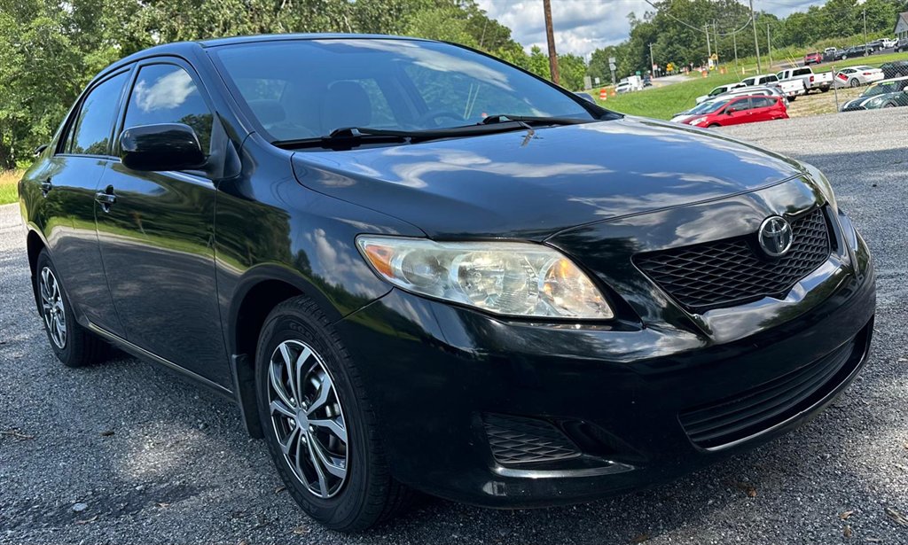 2009 Toyota Corolla LE photo