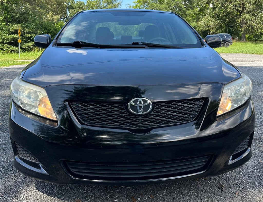 2009 Toyota Corolla LE photo