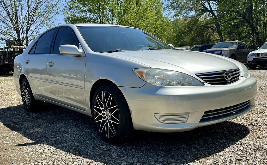 2005 Toyota Camry Standard photo
