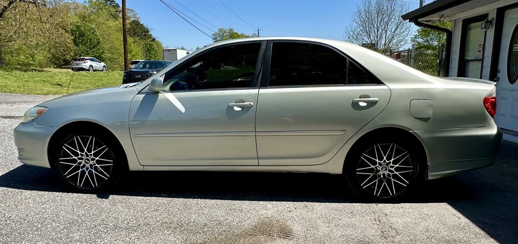 2005 Toyota Camry Standard photo