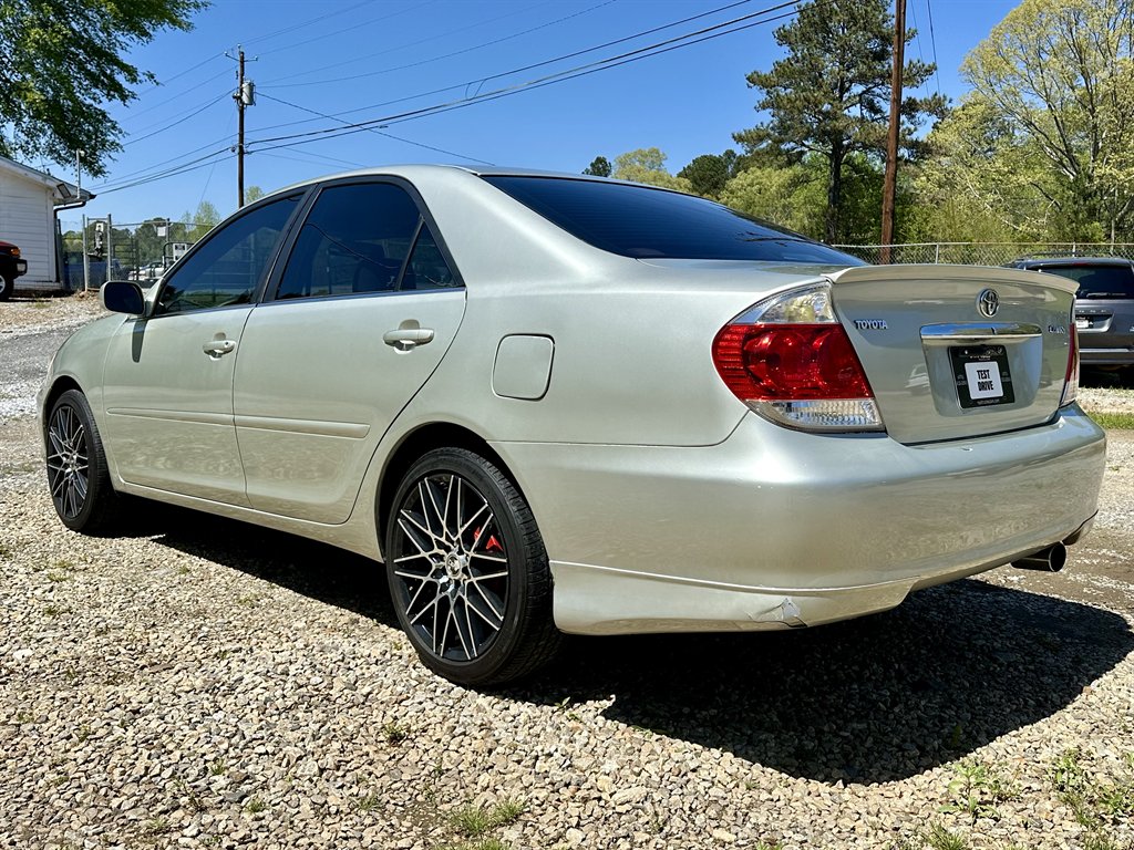 2005 Toyota Camry Standard photo
