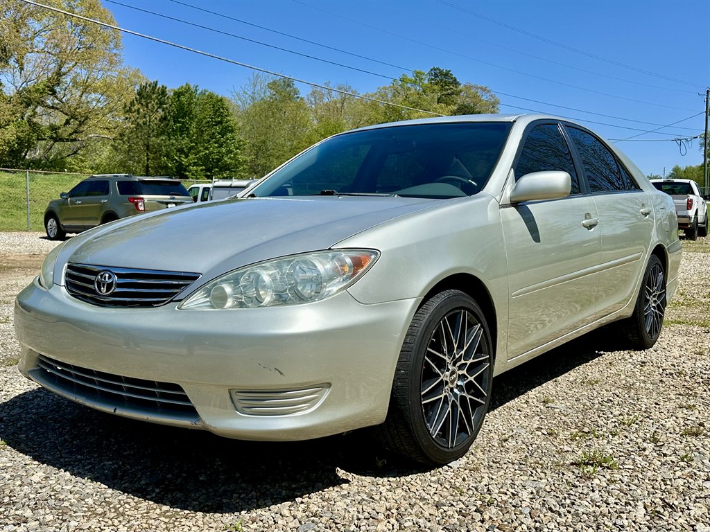 2005 Toyota Camry Standard photo