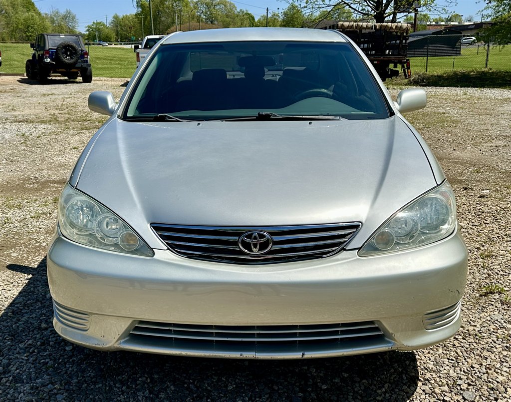 2005 Toyota Camry Standard photo