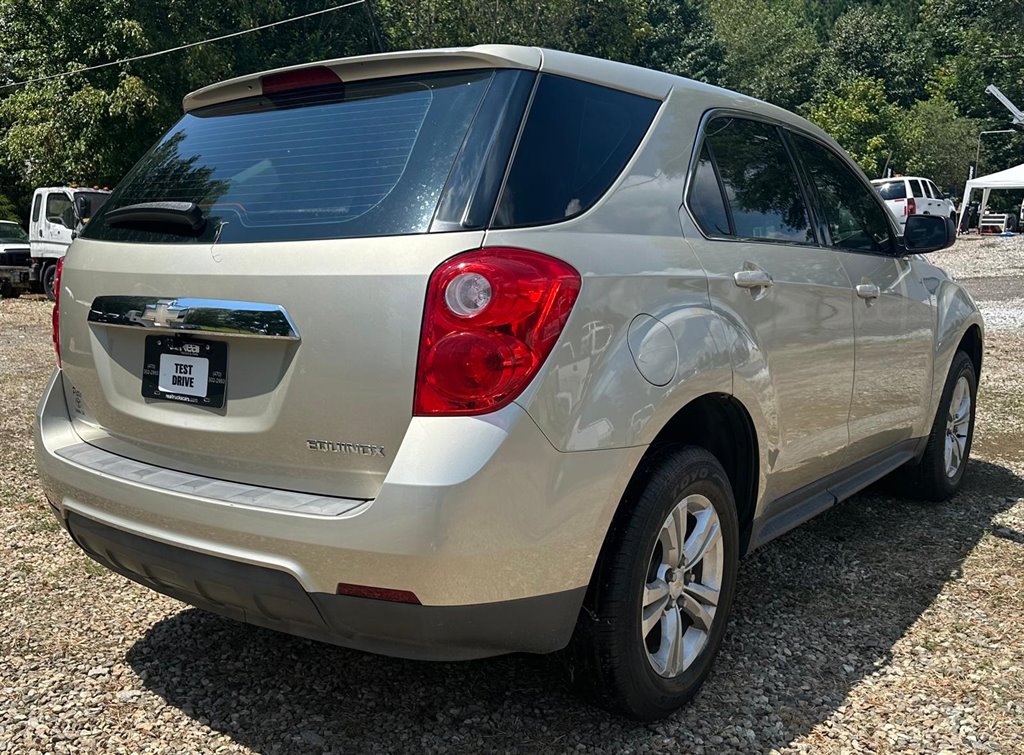 2015 Chevrolet Equinox LS photo