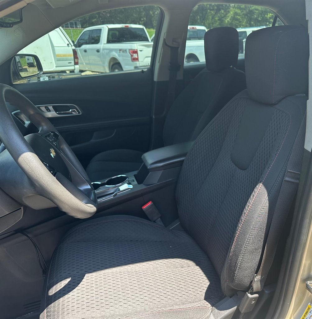 2015 Chevrolet Equinox LS photo