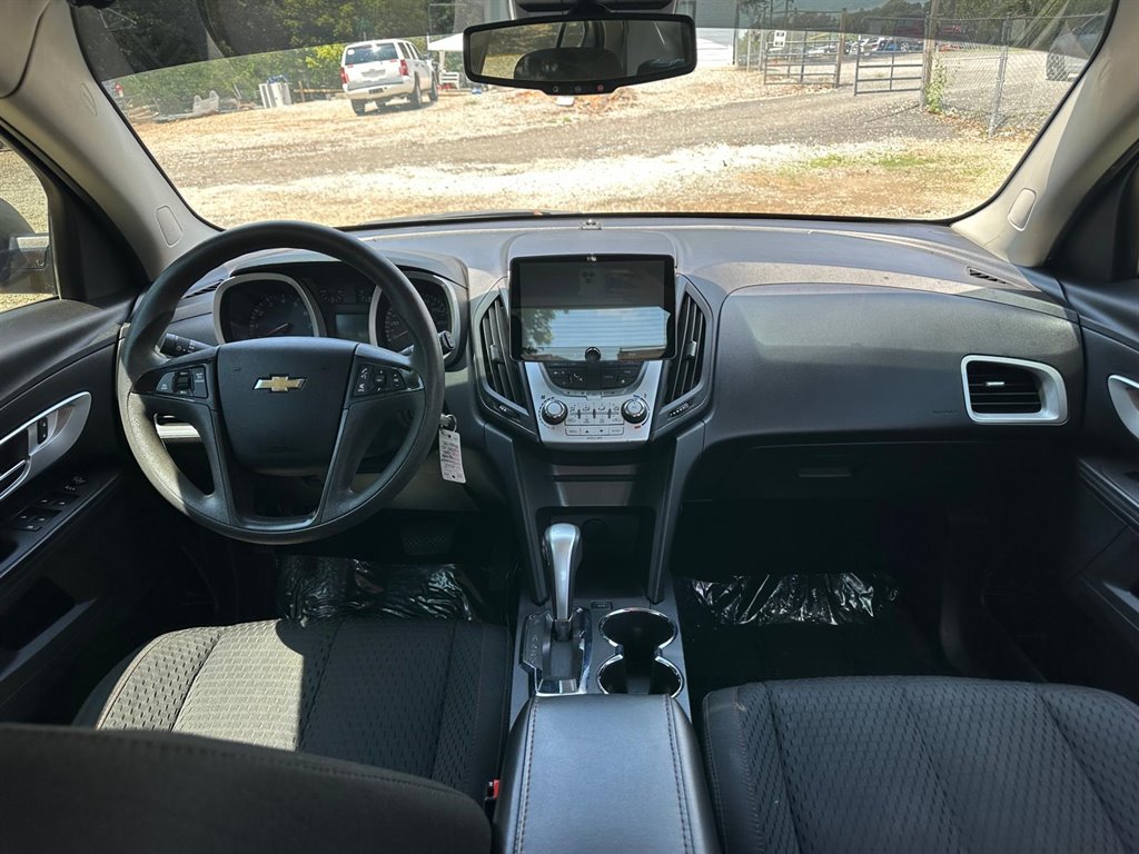 2015 Chevrolet Equinox LS photo