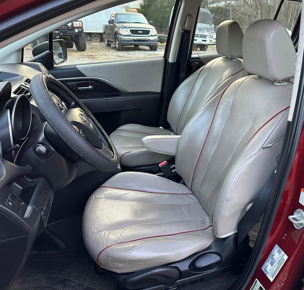 2012 Mazda Mazda5 Grand Touring photo
