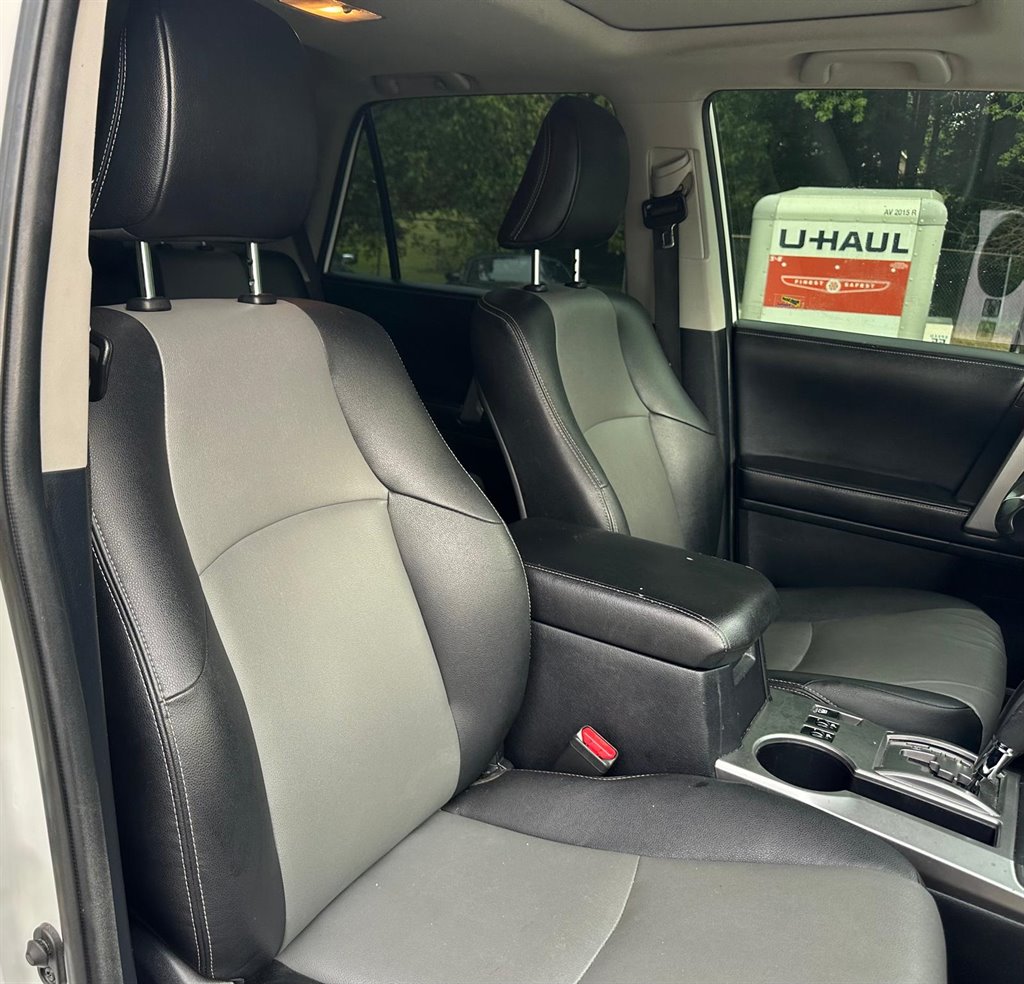 2016 Toyota 4Runner SR5 Premium photo