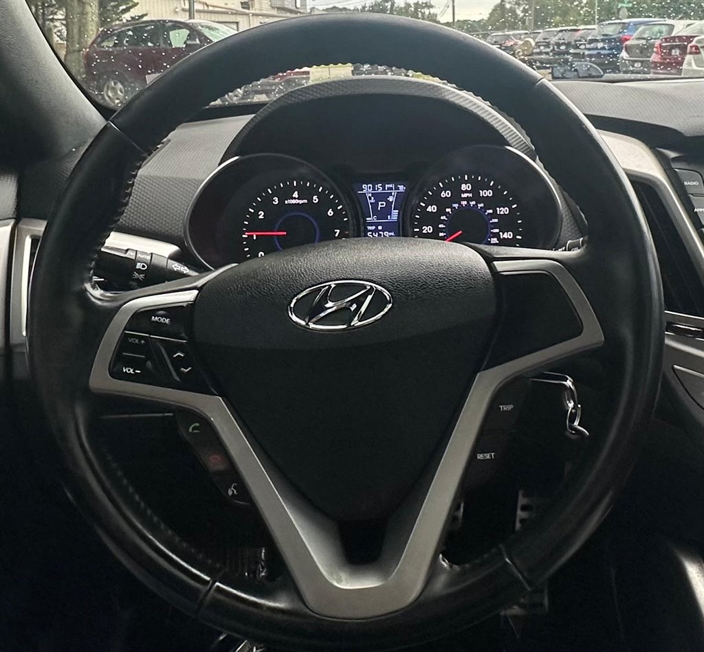 2017 Hyundai Veloster Value Edition photo