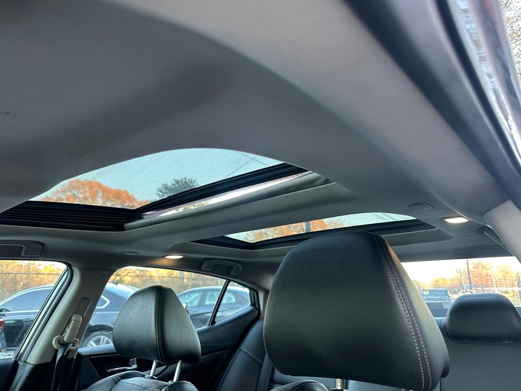 2016 Nissan Maxima SL photo