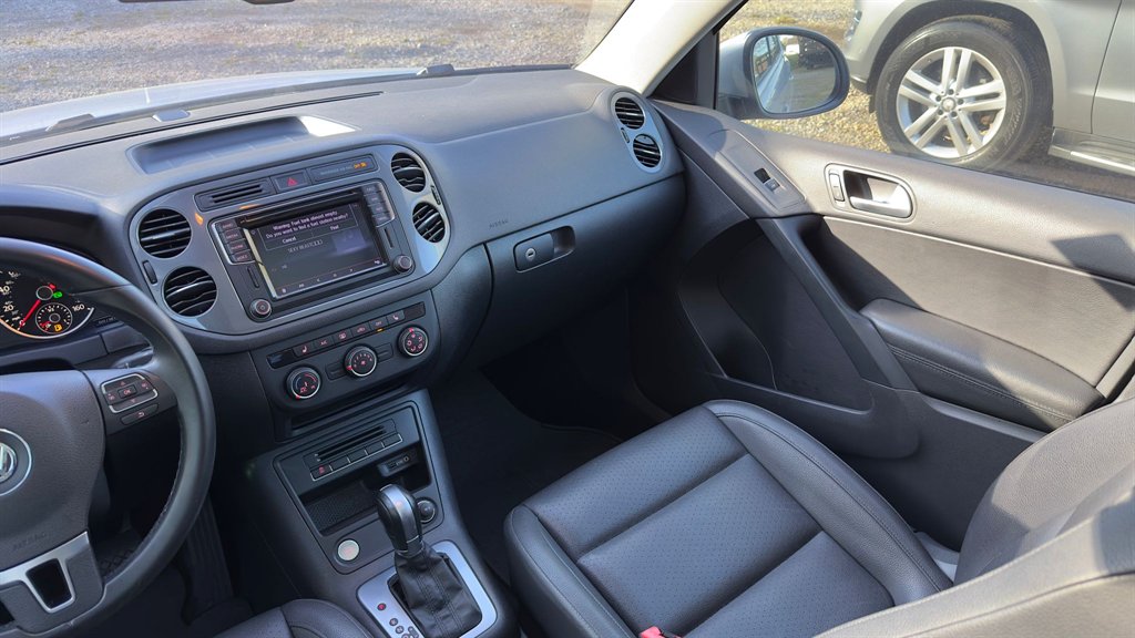 2016 Volkswagen Tiguan SE photo