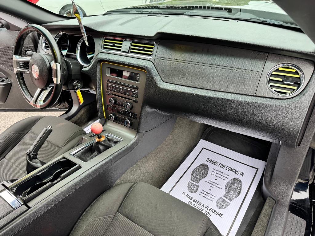 2014 Ford Mustang GT photo