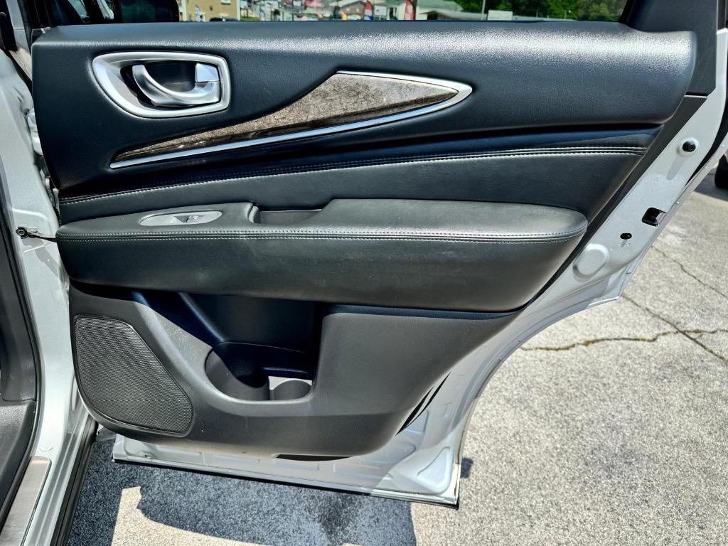 2013 Infiniti JX35 photo