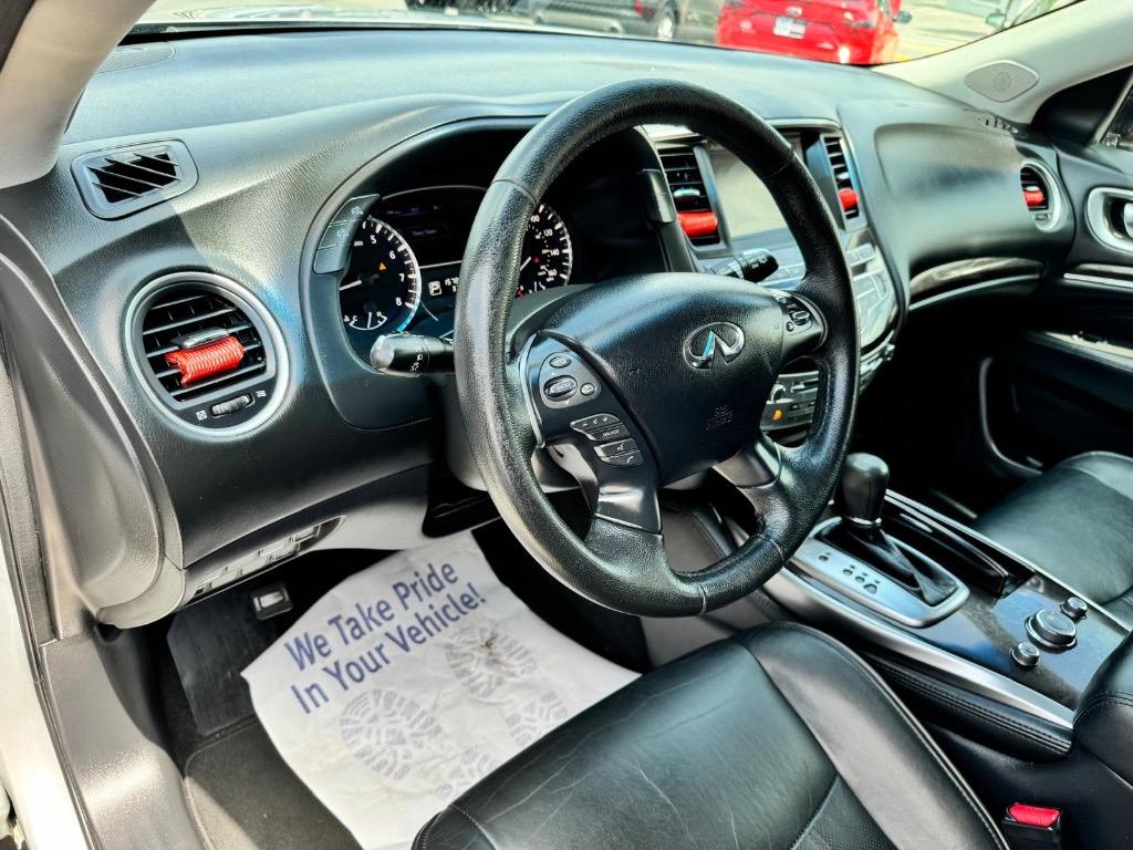 2013 Infiniti JX35 photo