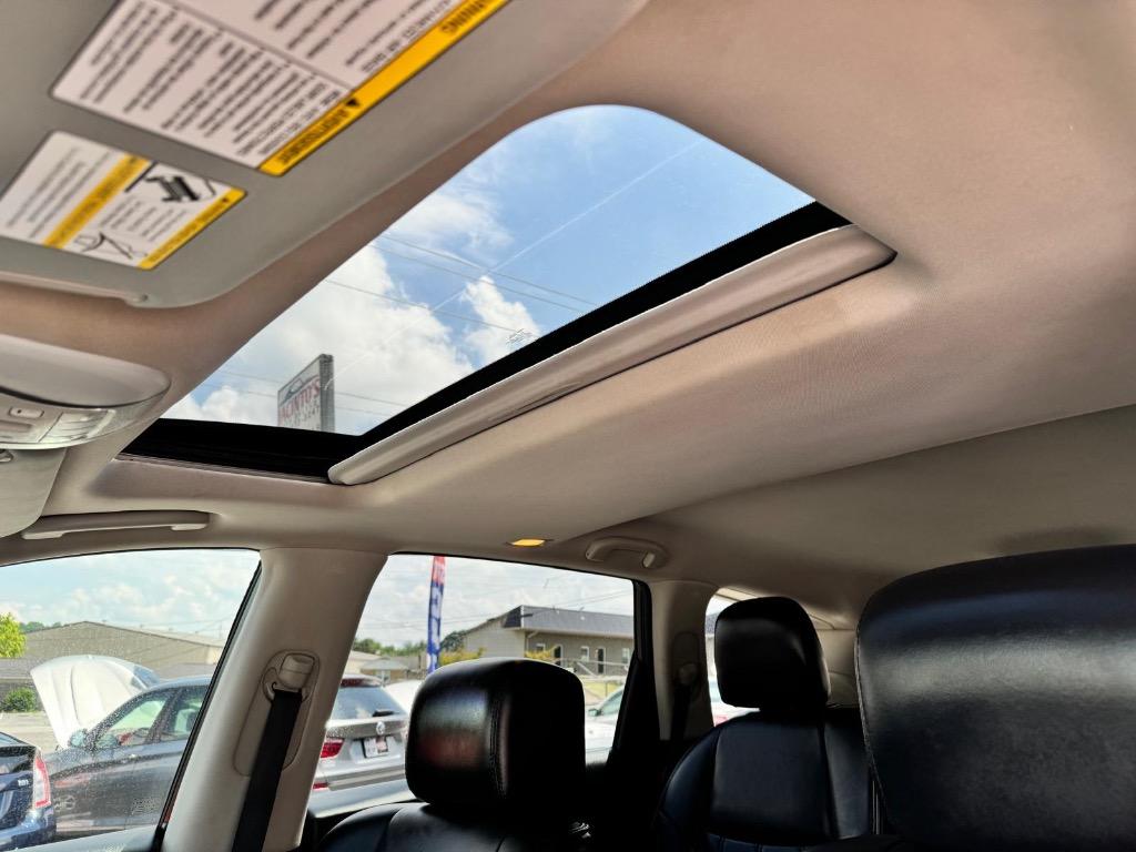 2013 Infiniti JX35 photo