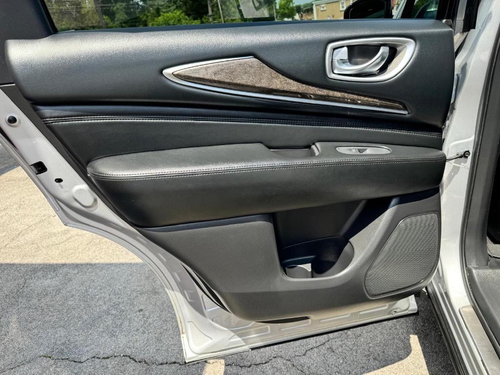 2013 Infiniti JX35 photo