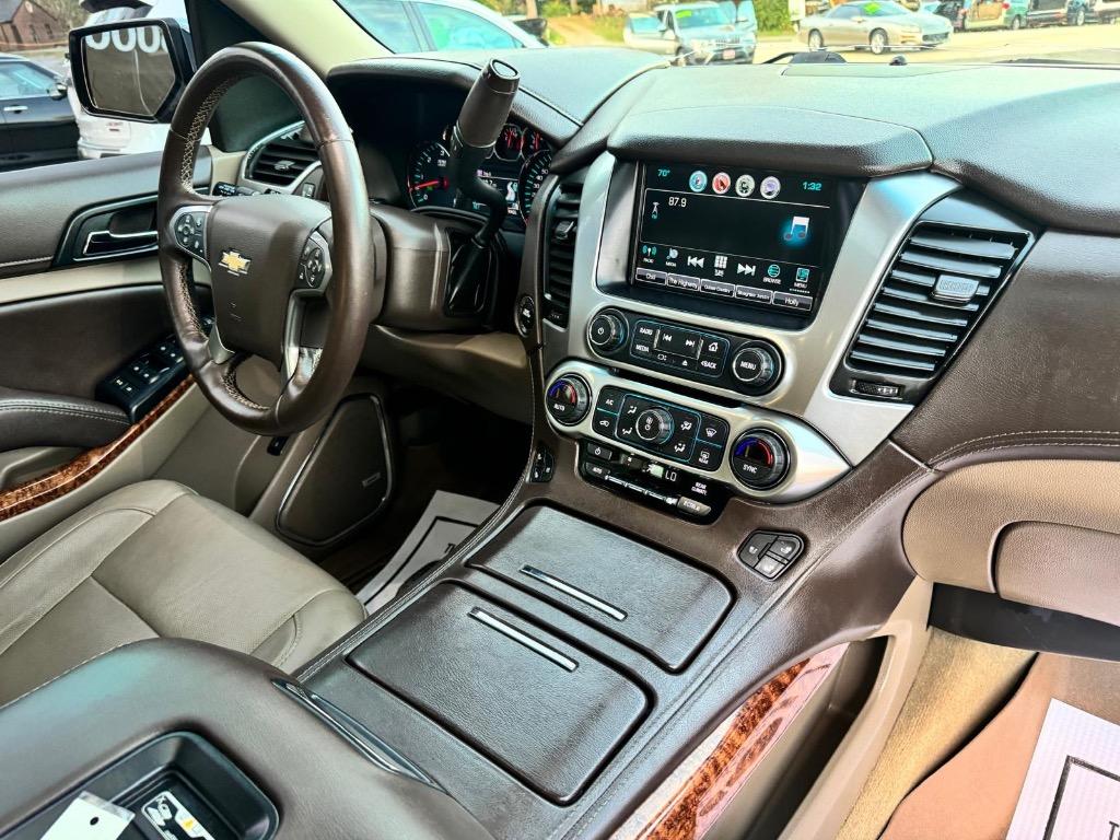 2017 Chevrolet Suburban 1500 Premier photo