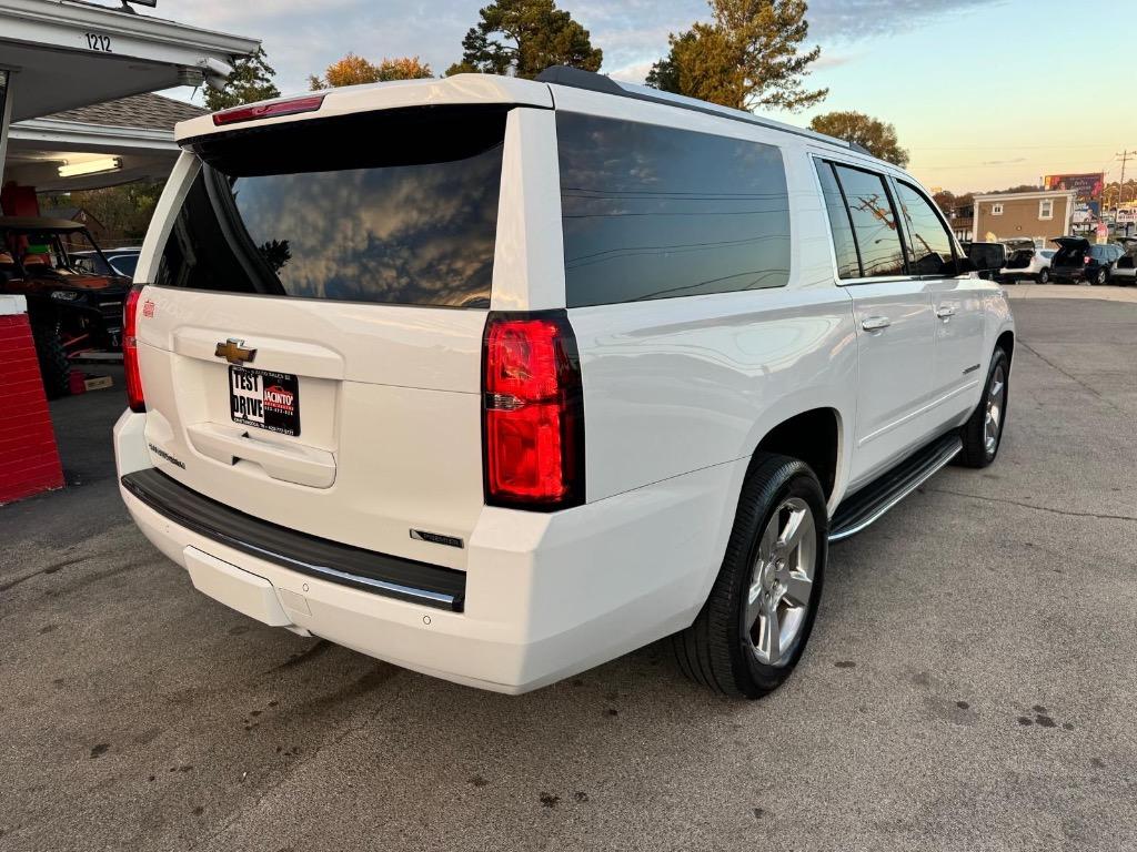 2017 Chevrolet Suburban 1500 Premier photo