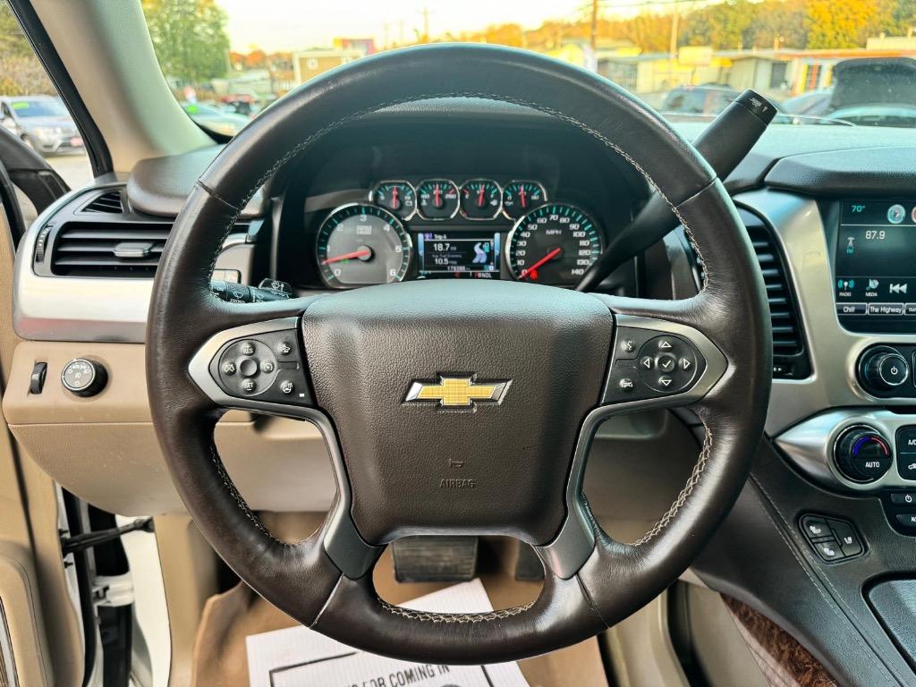 2017 Chevrolet Suburban 1500 Premier photo