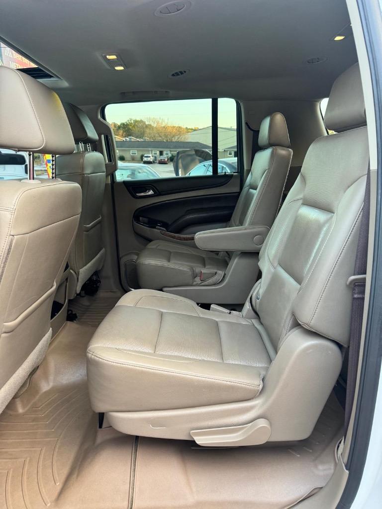 2017 Chevrolet Suburban 1500 Premier photo