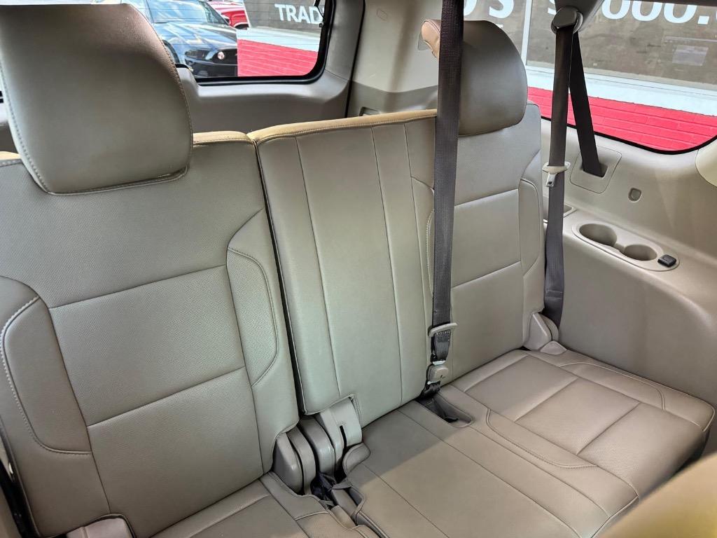 2017 Chevrolet Suburban 1500 Premier photo
