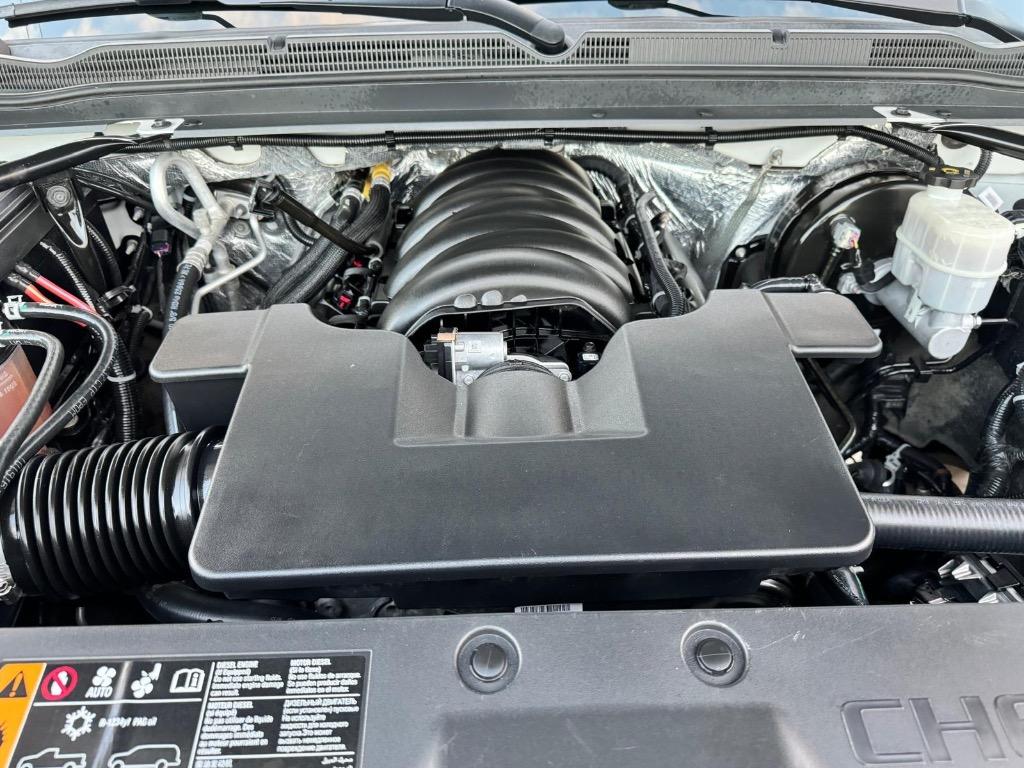 2017 Chevrolet Suburban 1500 Premier photo