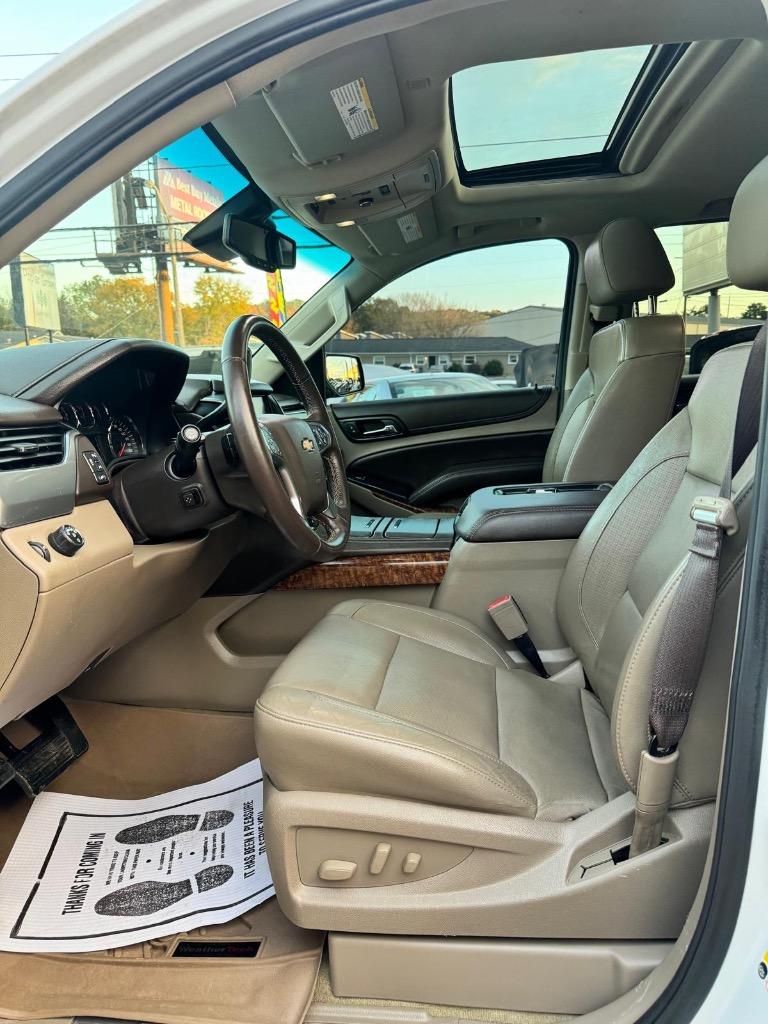 2017 Chevrolet Suburban 1500 Premier photo