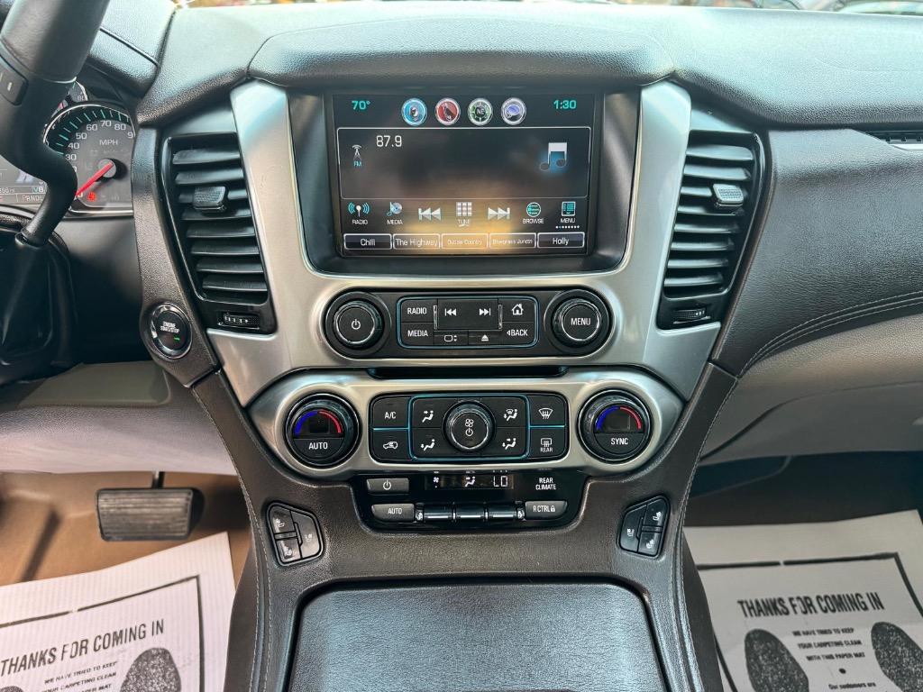 2017 Chevrolet Suburban 1500 Premier photo