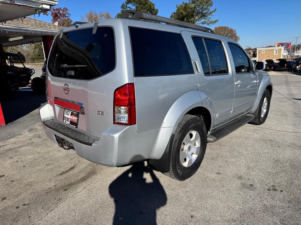2007 Nissan Pathfinder S photo