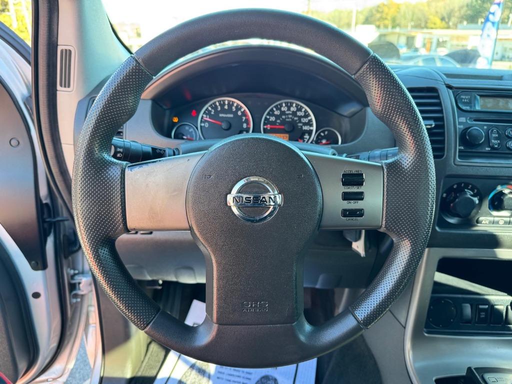 2007 Nissan Pathfinder S photo