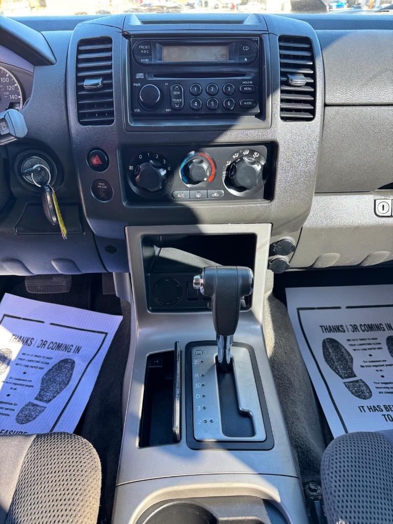 2007 Nissan Pathfinder S photo