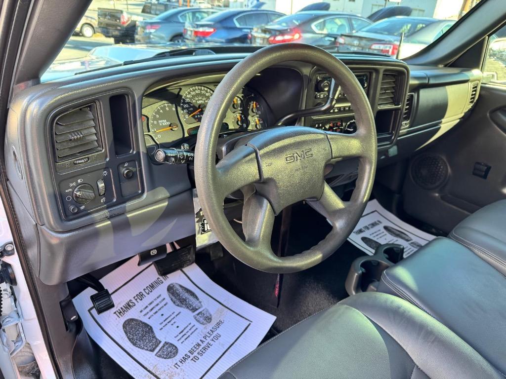 2006 GMC Sierra 1500 Work Truck photo