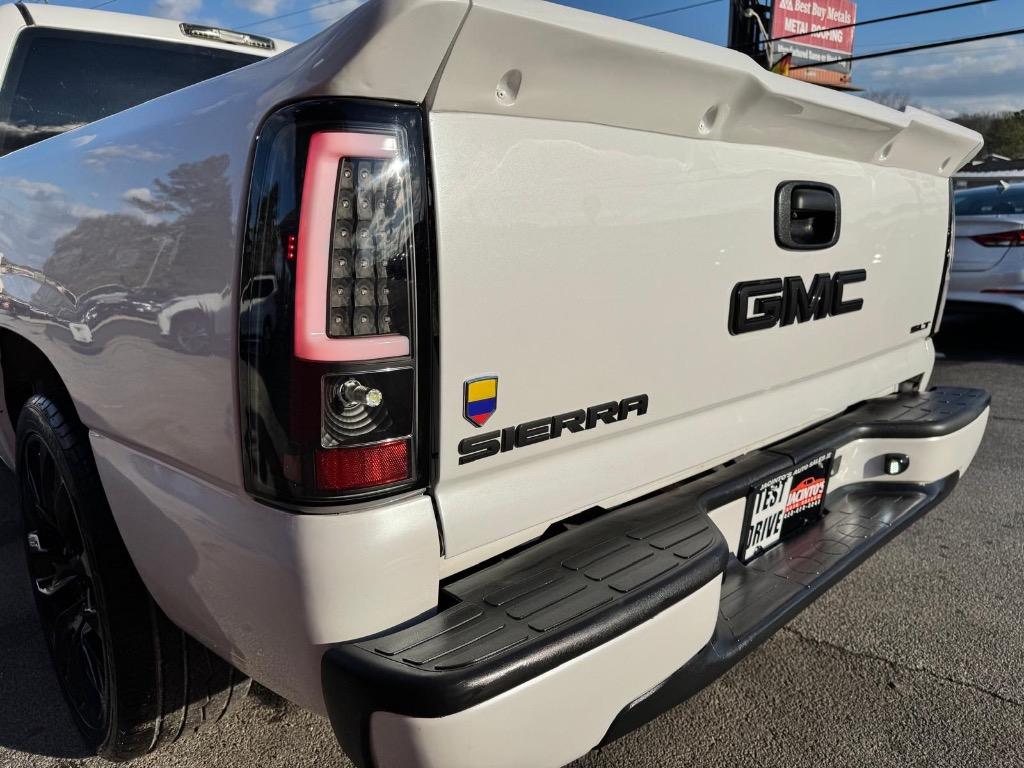 2006 GMC Sierra 1500 Work Truck photo