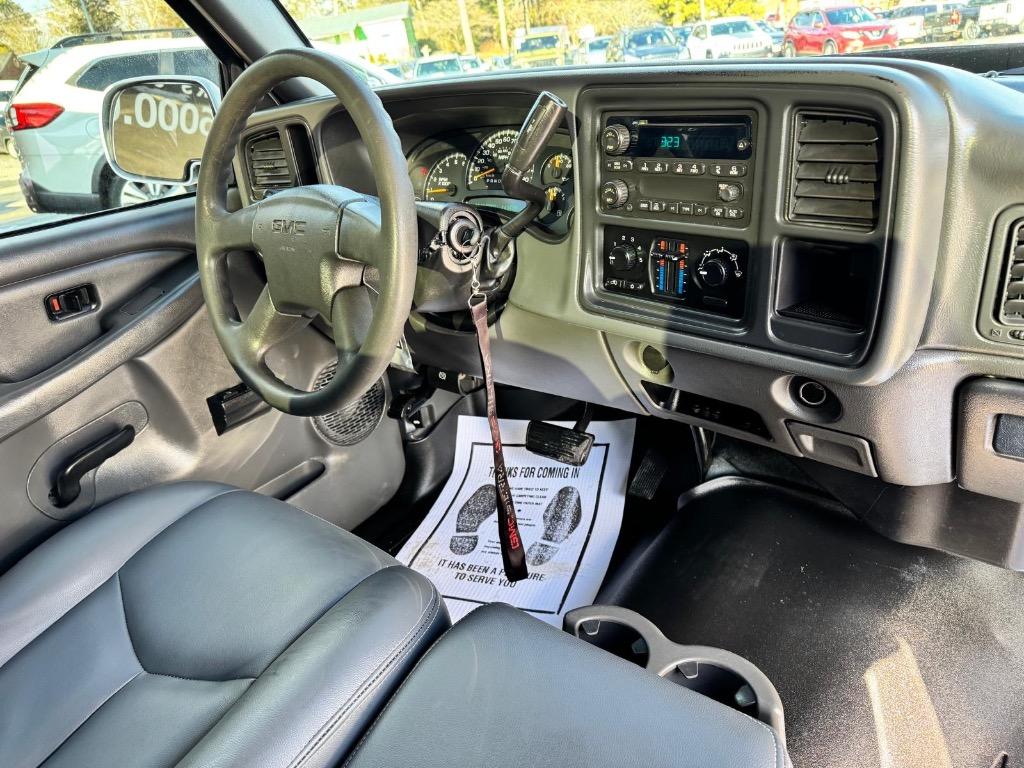 2006 GMC Sierra 1500 Work Truck photo
