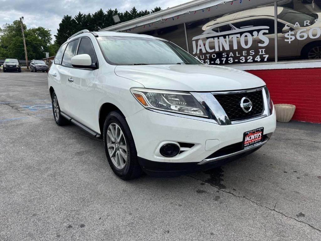 2014 Nissan Pathfinder S photo