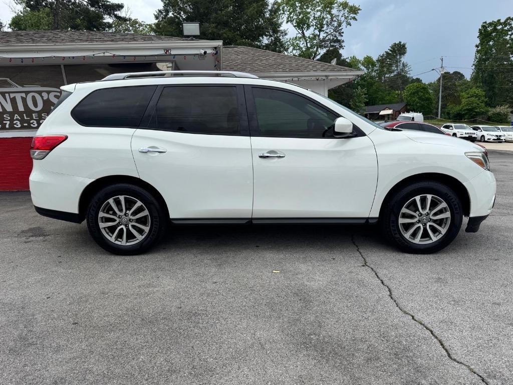 2014 Nissan Pathfinder S photo