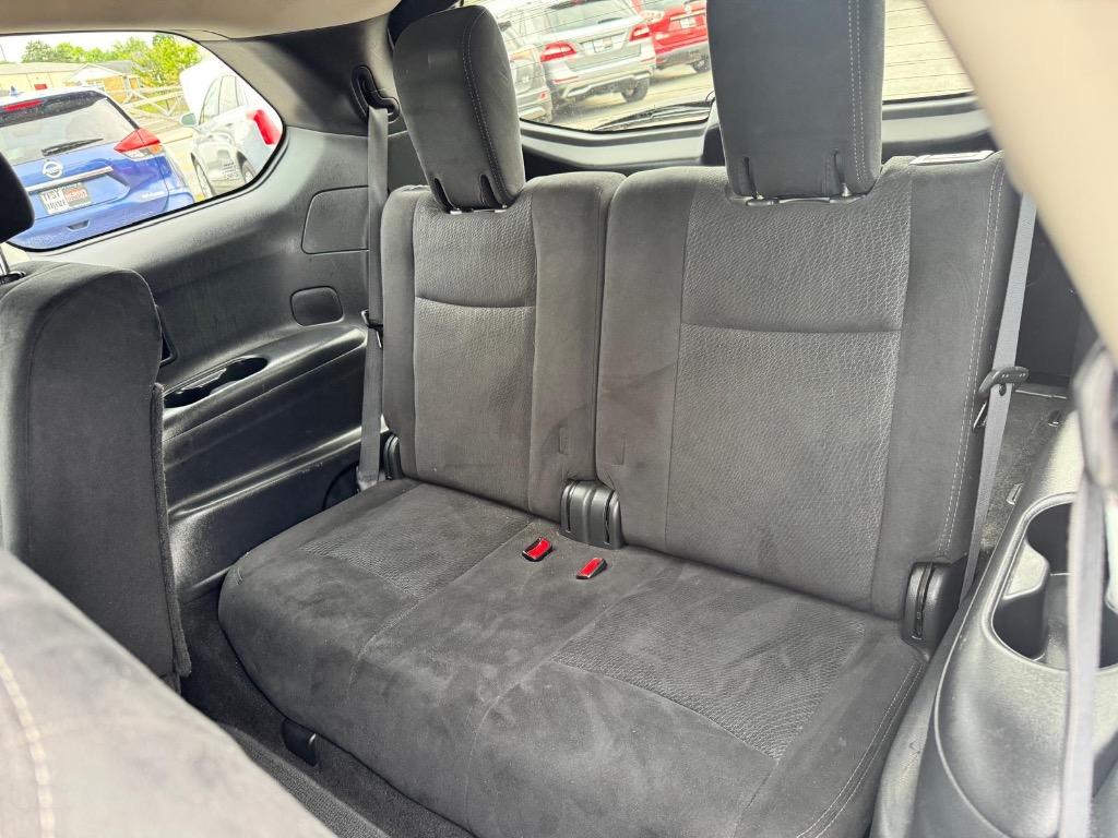 2014 Nissan Pathfinder S photo