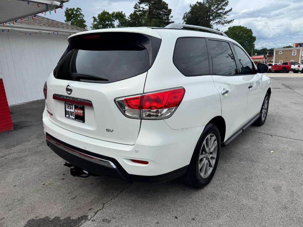 2014 Nissan Pathfinder S photo