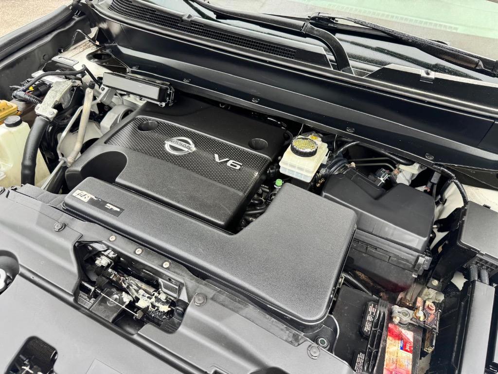 2014 Nissan Pathfinder S photo