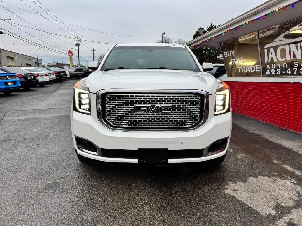 2016 GMC Yukon Denali photo