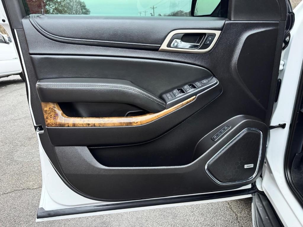 2016 GMC Yukon Denali photo