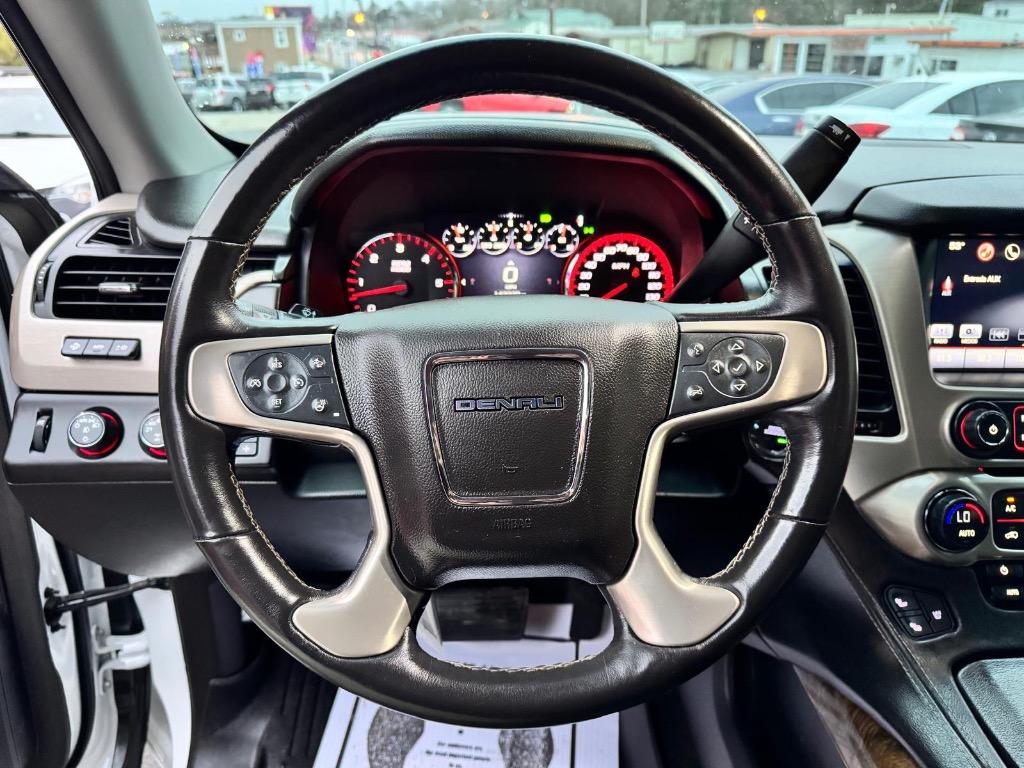 2016 GMC Yukon Denali photo