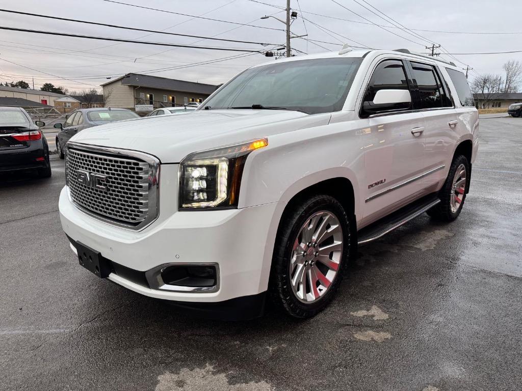 2016 GMC Yukon Denali photo