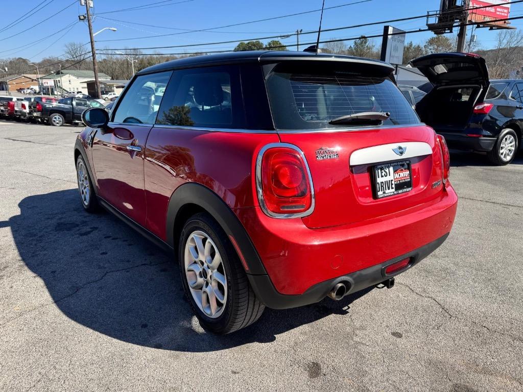 2015 MINI Cooper photo