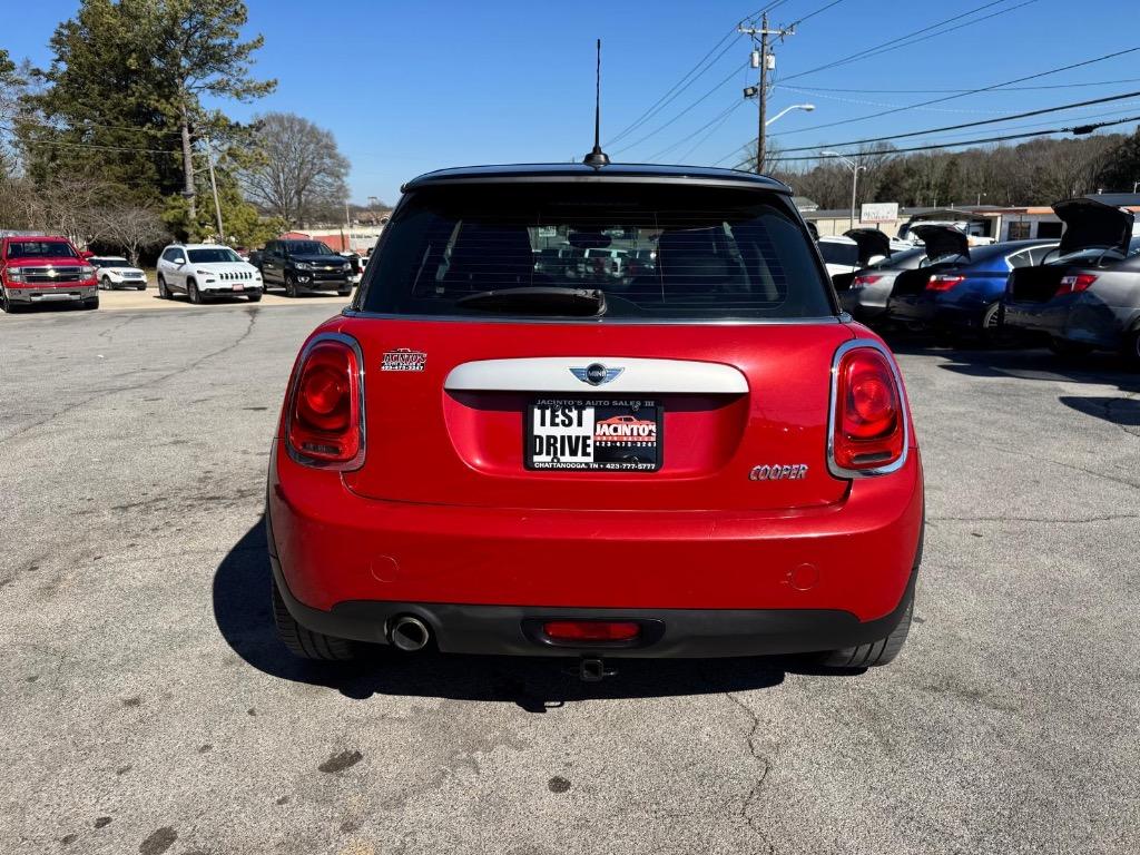 2015 MINI Cooper photo