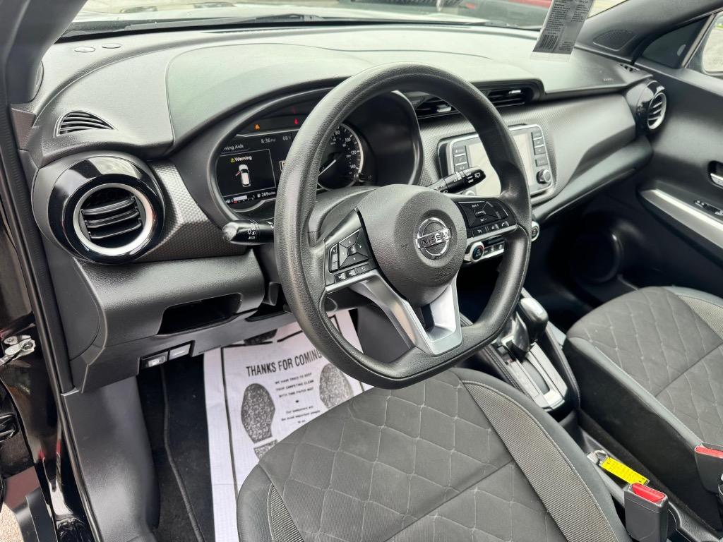2020 Nissan Kicks SV photo